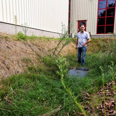 Schoon water de grond in